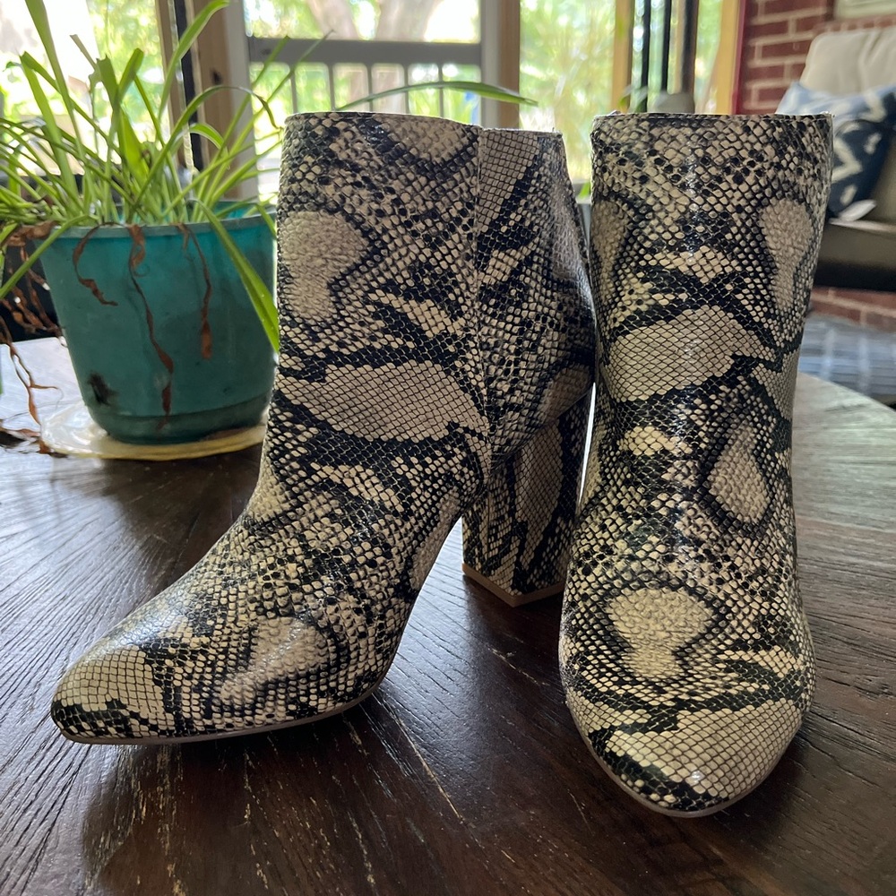 JustFab Black and White Snakeskin Ankle Booties